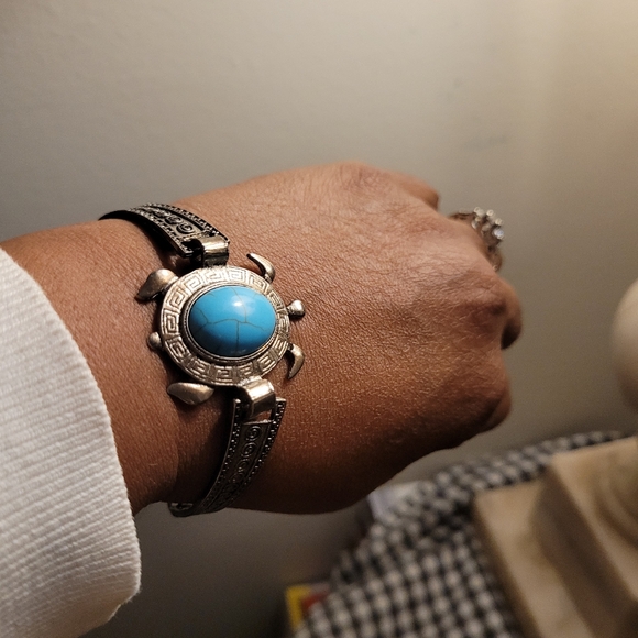 Bohemian Turquoise and Silver accent Bracelet, Earrings and Charm Set - Picture 7 of 11